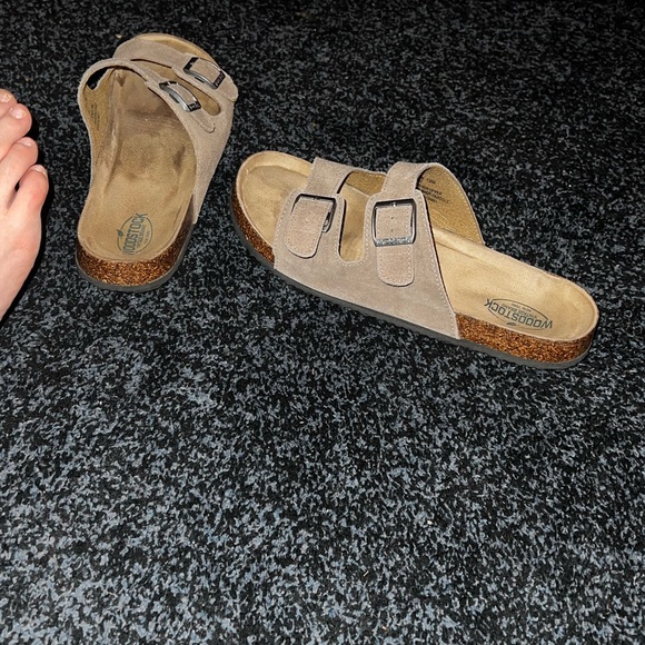 Men's Gray Sandals - Picture 6 of 8